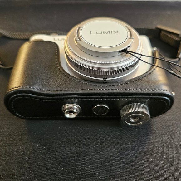Panasonic Lumix DMC-LX7, EUC, incl. OEM leather Panasonic case, strap, SD card - Picture 10 of 17